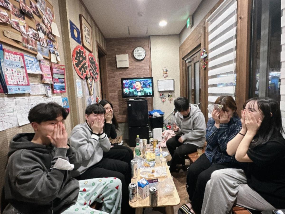 Maru House Hotel Osaka Bagian luar foto