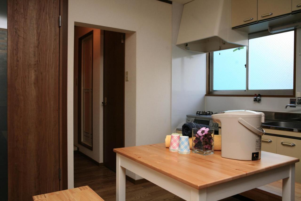 Maru House Hotel Osaka Bagian luar foto