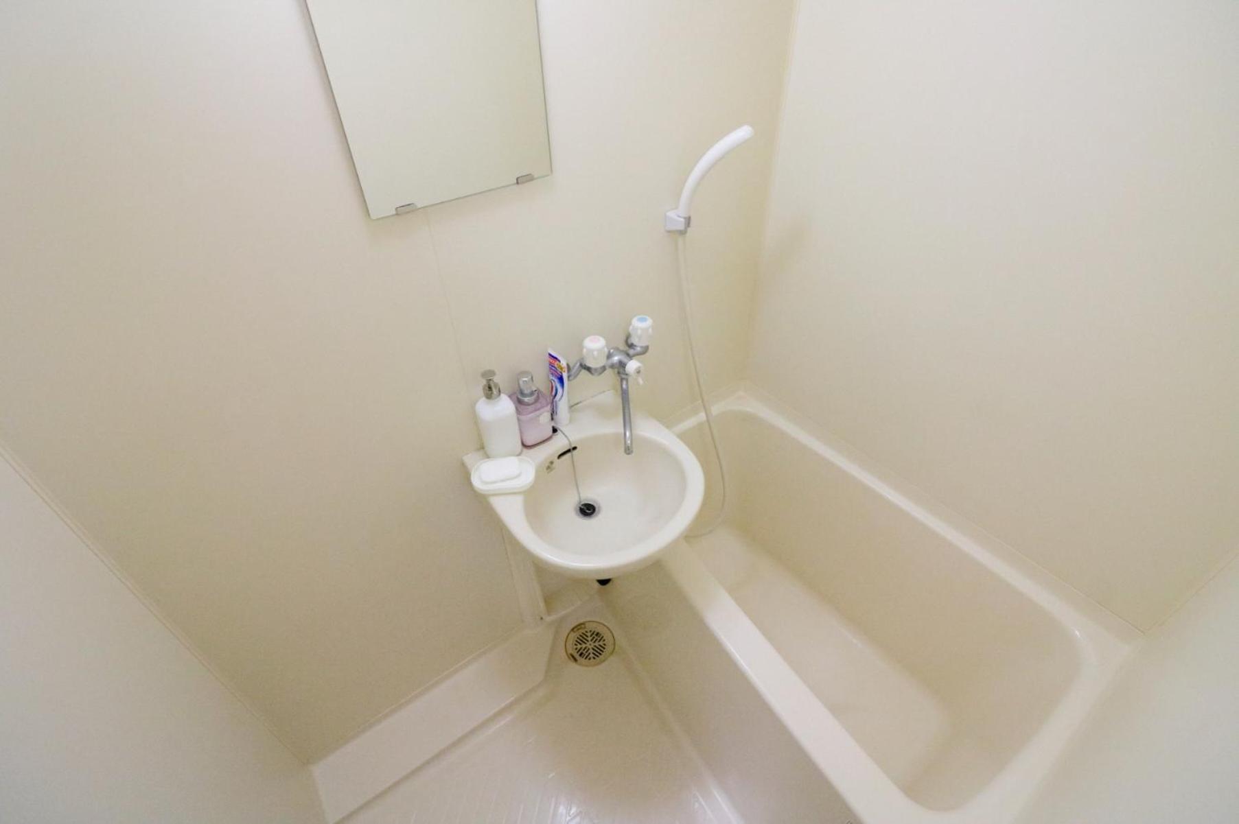 Maru House Hotel Osaka Bagian luar foto