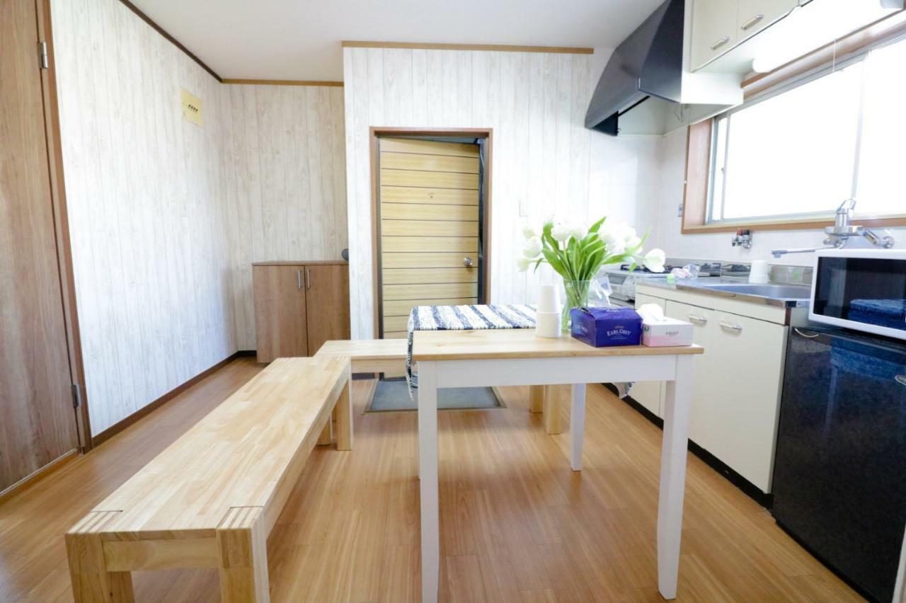 Maru House Hotel Osaka Bagian luar foto